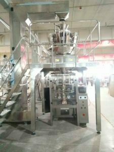 Automatic-combination-weighing-packaging-machine